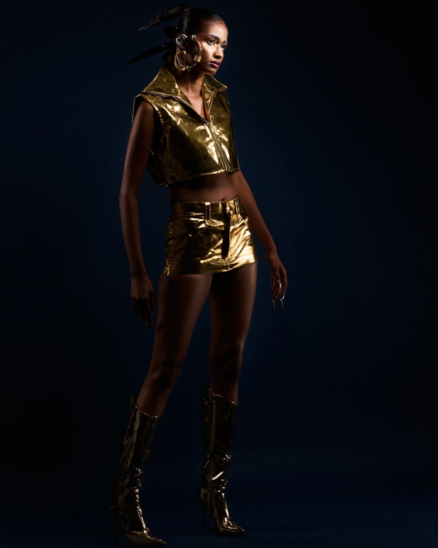 gold-glitz-e3