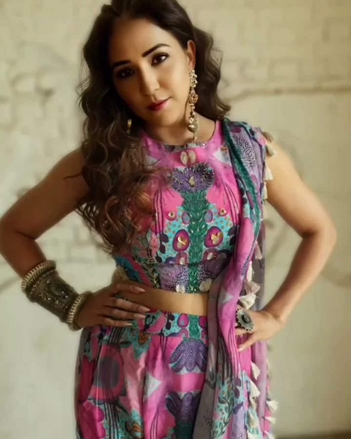 Neeti Mohan on the Tata WPL 2023 anthem shoot